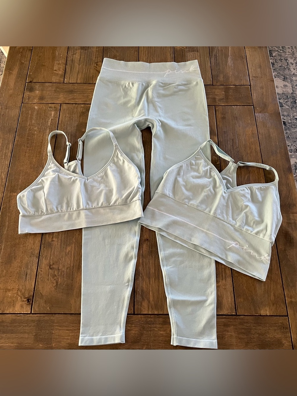 Pink Active Leggings (M)and 2 Sports Bras(L) in Spray Blue